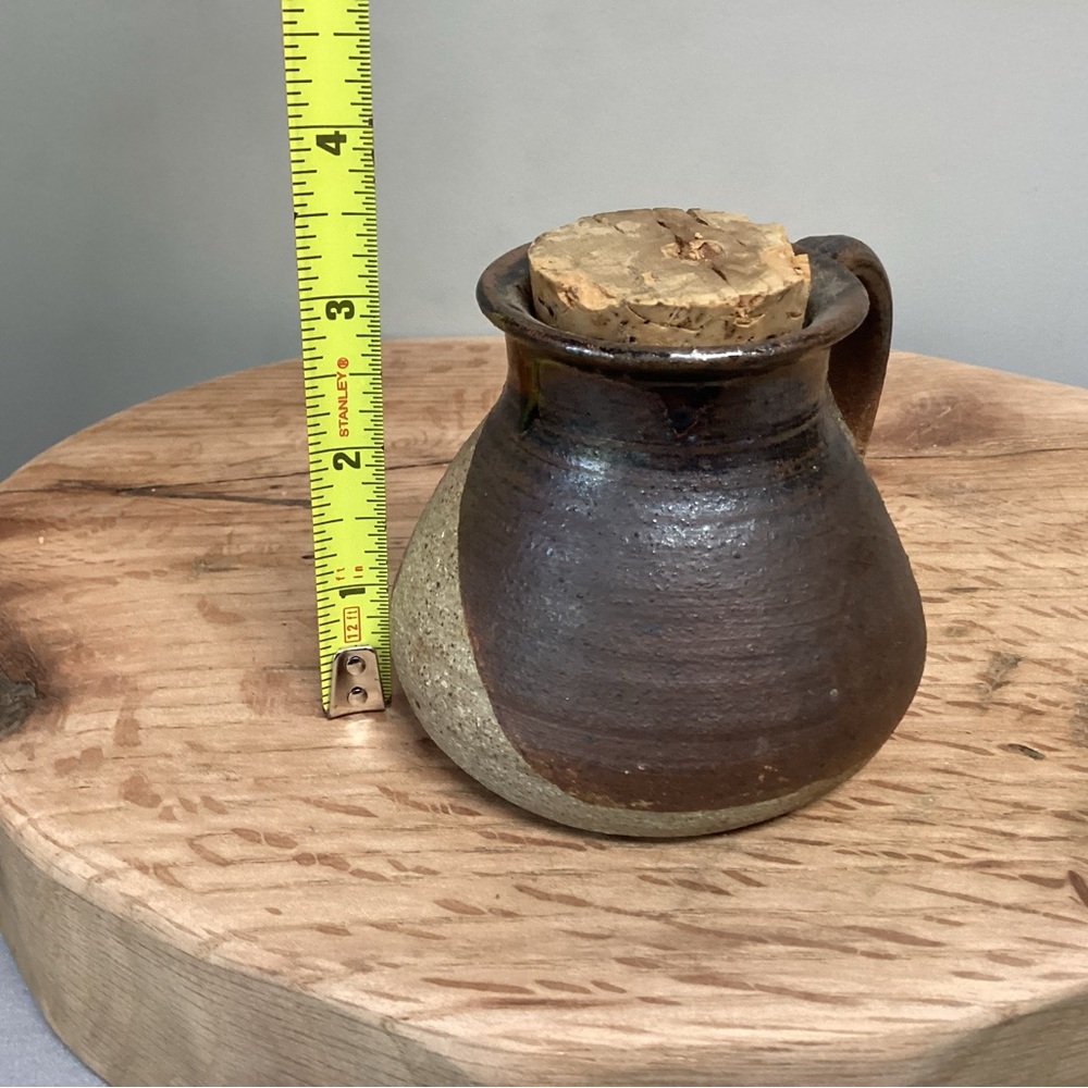 🟤 Vintage - Two Toned Handmade Ceramic Pottery Jar / Creamer / Pitcher - Unique - Picture 13 of 15